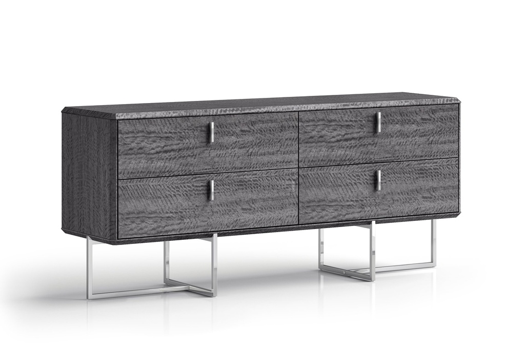 Chloe Dresser